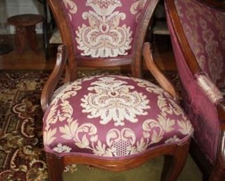 DECORATIVE ACCENT CHAIR