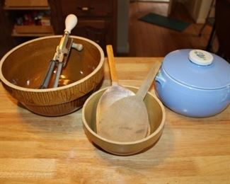 VINTAGE KITCHENWARE