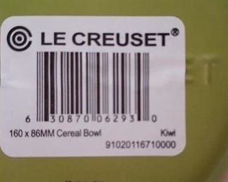 LOT 12 additional photo LeCreuset bowl tag / color kiwi.