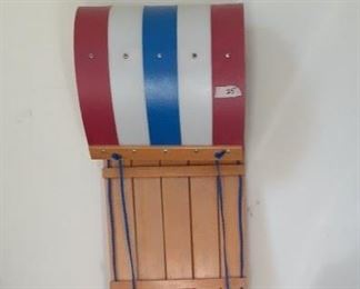 LOT. 25.00 sled toboggan