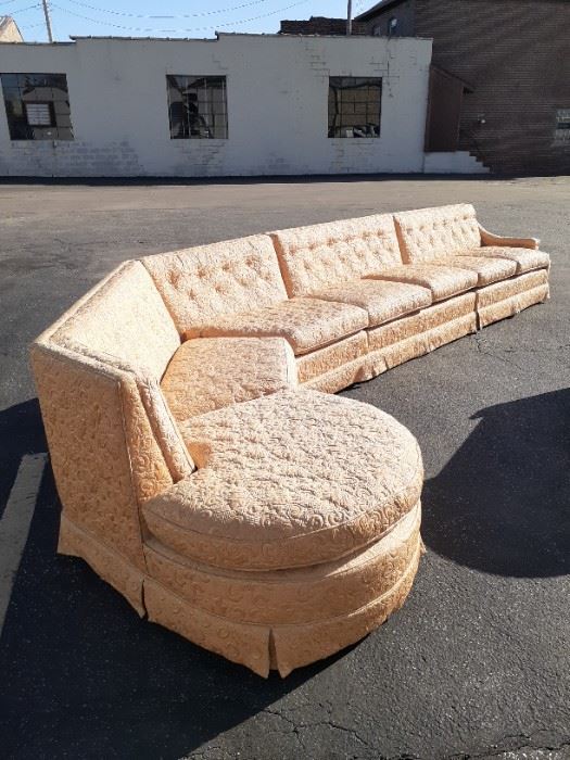 LOT NEW PRICE 670.00 Vintage 3 piece sectional. OFFSITE pick up