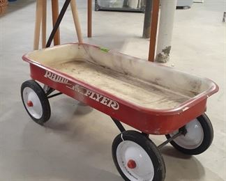 LOT 75 $70.00 36" x 18" Radio Flyer wagon