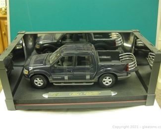 Die Cast 1 18 Scale Metal Maisto Ford Explorer Sport Trac Pick up