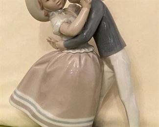 Lladro Porcelain Precocious Love Figurine
