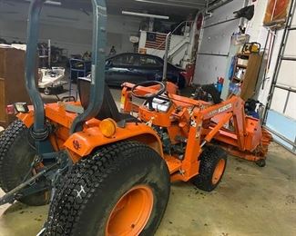4 wd Diesel Tractor w/Front Loader & Belly Mower
