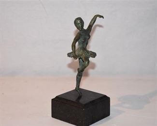 6. Bonze Sculpture Of Ballerina