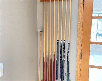 Pool table cues