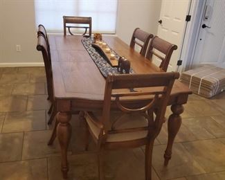 Kuliwood & Leather Dinning Room Table and Chairs