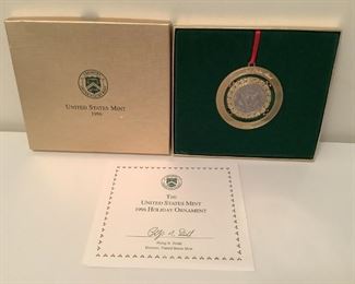 US MINT HOLIDAY ORNAMENT