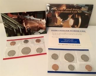 UNCIRCULATED COIN SET