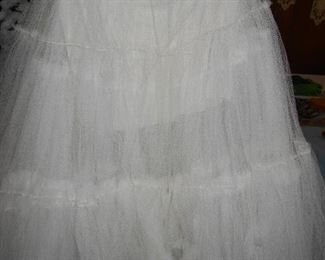 Tiered net underskirt