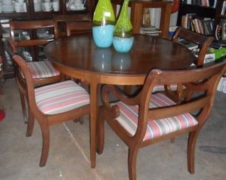 Dining table 6 chairs and 3 leaves