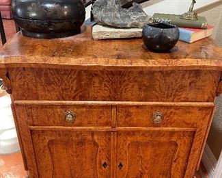 Late 19th century American wash stand. Burled wood exterior.