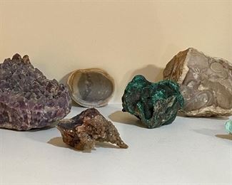 Rock & mineral specimens.