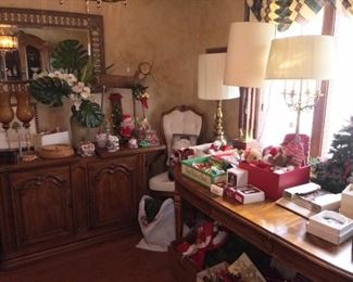Christmas decor, lamps, dining room furniture sold