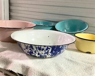 5.	Lot of Colored Enamel Ware (5 pieces)	$50