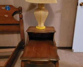 French Provincial Style 2 Tier End Table Lamp Included