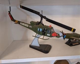 Huey Hog 1:32 Scale Die Cast Helicopter