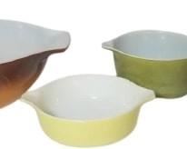 Lot of 5 Pyrex Bowls & Lid