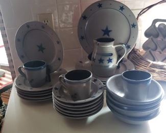 Rowe pottery