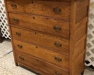 Wide Tall Oak 5 Drawer Chest