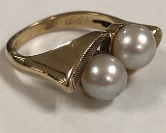 14K Gold Pearl Ring