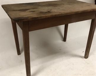 Primitive Tapered Leg Farm Table In Old Red Paint With Scrub Top