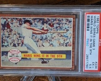 1962 Topps World Series Game 3 Roger Maris Card; PSA 5.5
