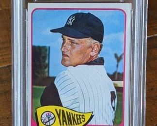 1965 Topps Roger Maris Card; PSA 4.5
