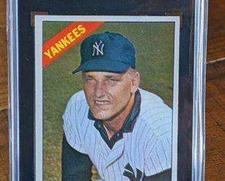 1966 Topps Roger Maris Card; SGC 60 / 5
