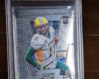 2016 Panini Prizm Draft Picks Carson Wentz #127 Rookie Card; Beckett 9.5 Gem Mint
