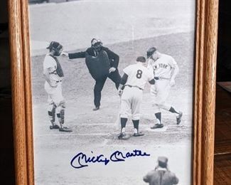 Mickey Mantle Hand-signed 8x0 Black & White Framed Photo
