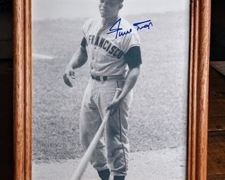 Willie Mays Hand-signed 8x0 Black & White Framed Photo
