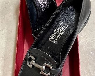 Item 505:  New Salvatore Ferragamo Women's Rolo Loafers Shoes (size 10B):  $180