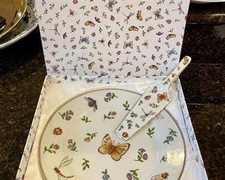 Item 533:  Porcelain Butterfly Cake Plate with Cake Server: $18