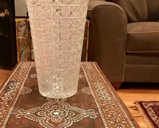 detail- large vase!!