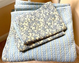 Item 580:  Laura Ashley Queen Coverlet with Two Shams - Reversible Coverlet:  $48