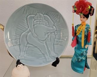 Sumo Wrestling Plate and Figure