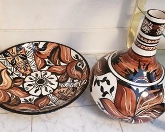Tapa Hawaiin Large Bowl and Vase set