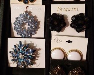 costume jewelry, clip on earrings