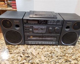 Panasonic CD/Dual Cassette  Boombox System | Model RX-DT680