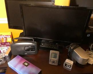 things with cables that my cat would eat