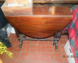 drop leaf table