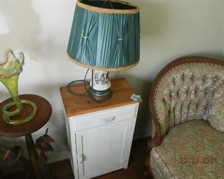 cabinet/lamp