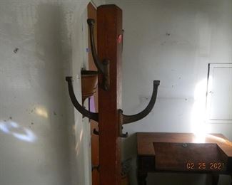 coat tree