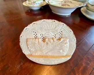 Vintage Mother of pearl the last supper carved plaque $36