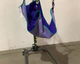 Located in: Chattanooga, TN
MFG Drive
Patient Lift
Size (WDH) 41"W x 45"D x 75"H
**Sold as is Where is**

SKU: A-2
Tested-Works