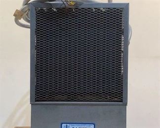 Located in: Chattanooga, TN
MFG Dynaflux
Model R4000
Ser# 400 10030
Power (V-A-W-P) 5.4/2.7A, 60Hz, 3Ph, 55,000BTU, 230V
Cooling System
Size (WDH) 19-1/2"Wx36"Dx35"zh
MIG Guns, TIG Torches, Resistance Welders, Induction Welding
*Sold As Is Where Is*

SKU: T-4-A
Unable To Test