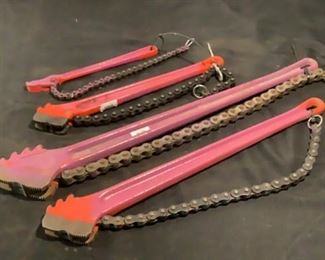 Located in: Chattanooga, TN
MFG Ridgid
Chain Pipe Wrench
(1) 3'
(1)4-1/2"
(1)2-1/2"
**Sold as is Where is**

SKU: T-8-A