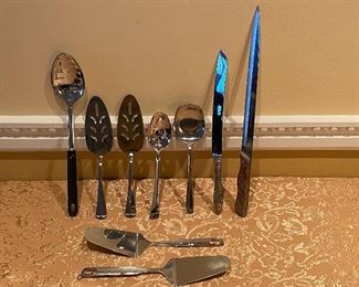 Cake servers, Pie Servers, Slotted Spoons, Knifes